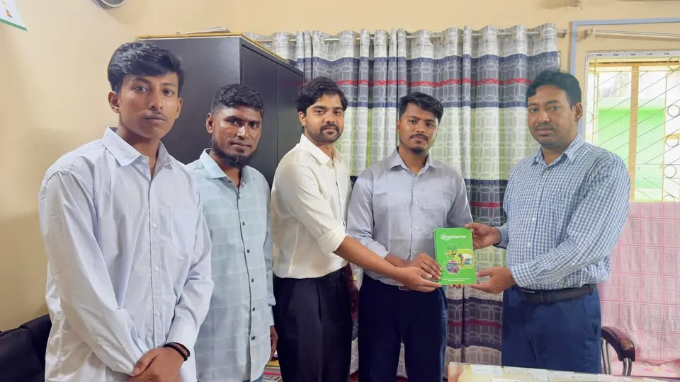 যশোর জেলা সিনিয়র কৃষি বিপণন কর্মকর্তার সাথে খেতখামারের মতবিনিময় সভা