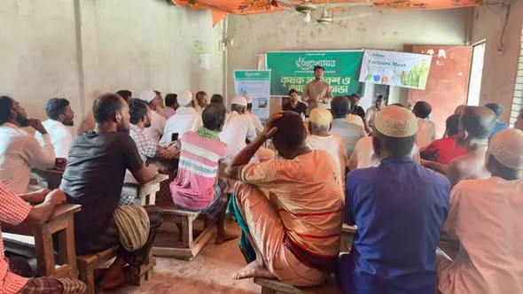 Rainbow Agro এবং খেতখামার-এর যৌথ উদ্যোগে হাজারীগঞ্জ ইউনিয়নের ৮নং ওয়ার্ডে আজ অনুষ্ঠিত হলো এক প্রাণবন্ত কৃষক সমাবেশ ও আলোচনা সভা।